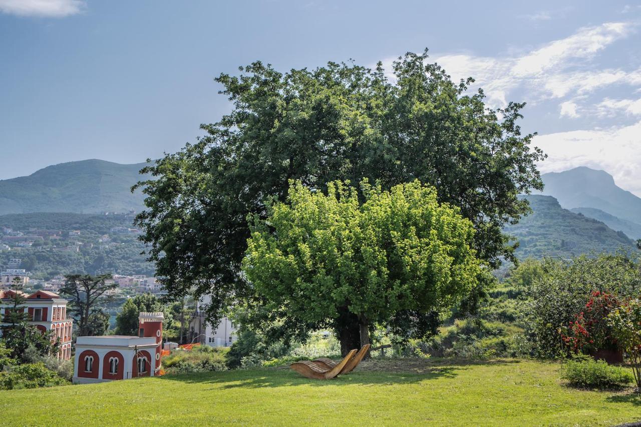 Villa Aurora Вико Екуензе Екстериор снимка